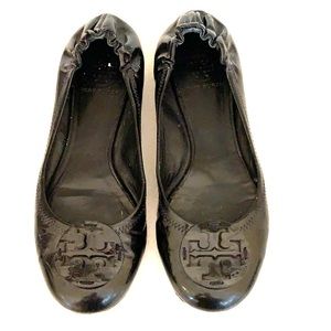 Tory Burch Logo Patent Leather Black Flats